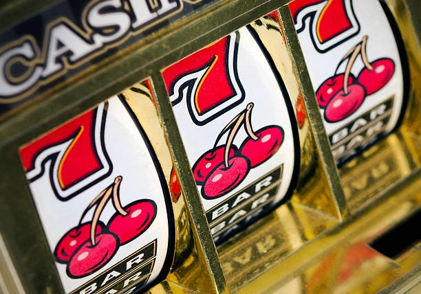 Live blackjack table with multi-camera feed on raya22 mobile app